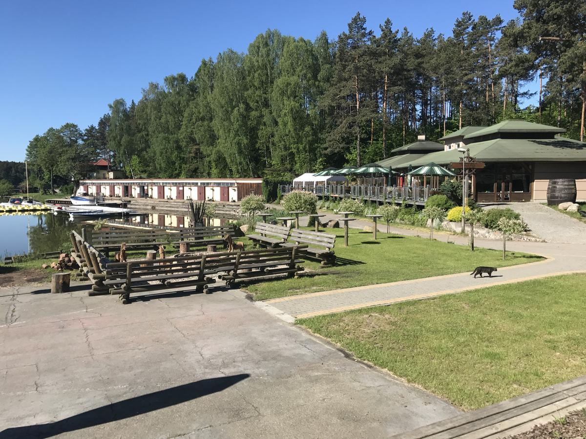 Domki Kaszuby - Jezioro Las I Zoo W Szarlocie Косцежина Экстерьер фото